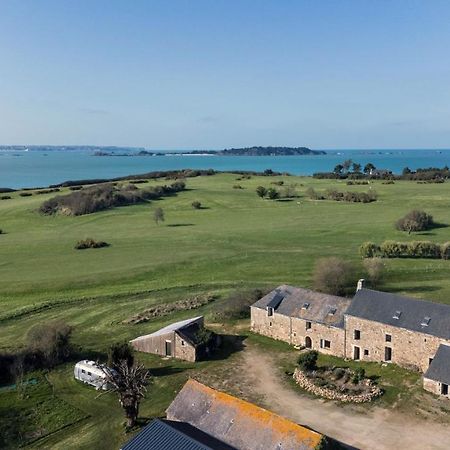 La Ferme Du Golf, Gite Atypique Et Artistique Lancieux Buitenkant foto